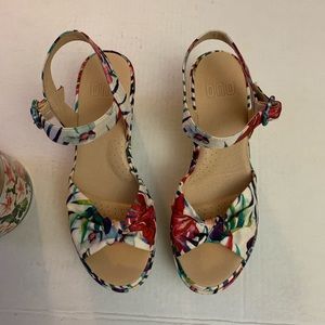 ONO Wedge Sandals